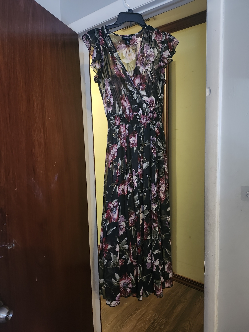 Floral V-Neck Maxi Dress in Black and Pink